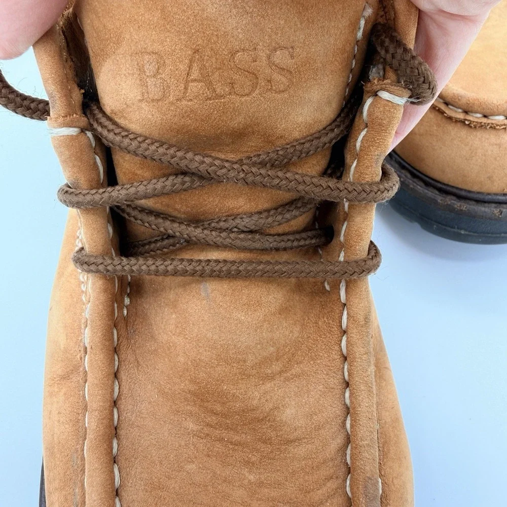 GH Bass Wallabees Men's Youth Size 4 Tan Suede Nubuck Boots Dressy